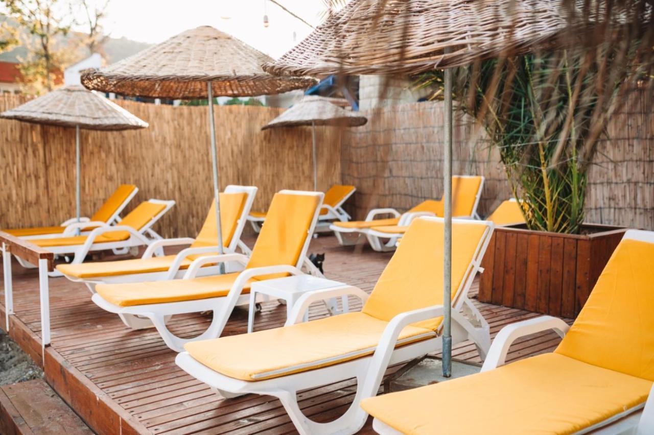 Bueyuekada Loc'Ada Hotell Adalar Exteriör bild